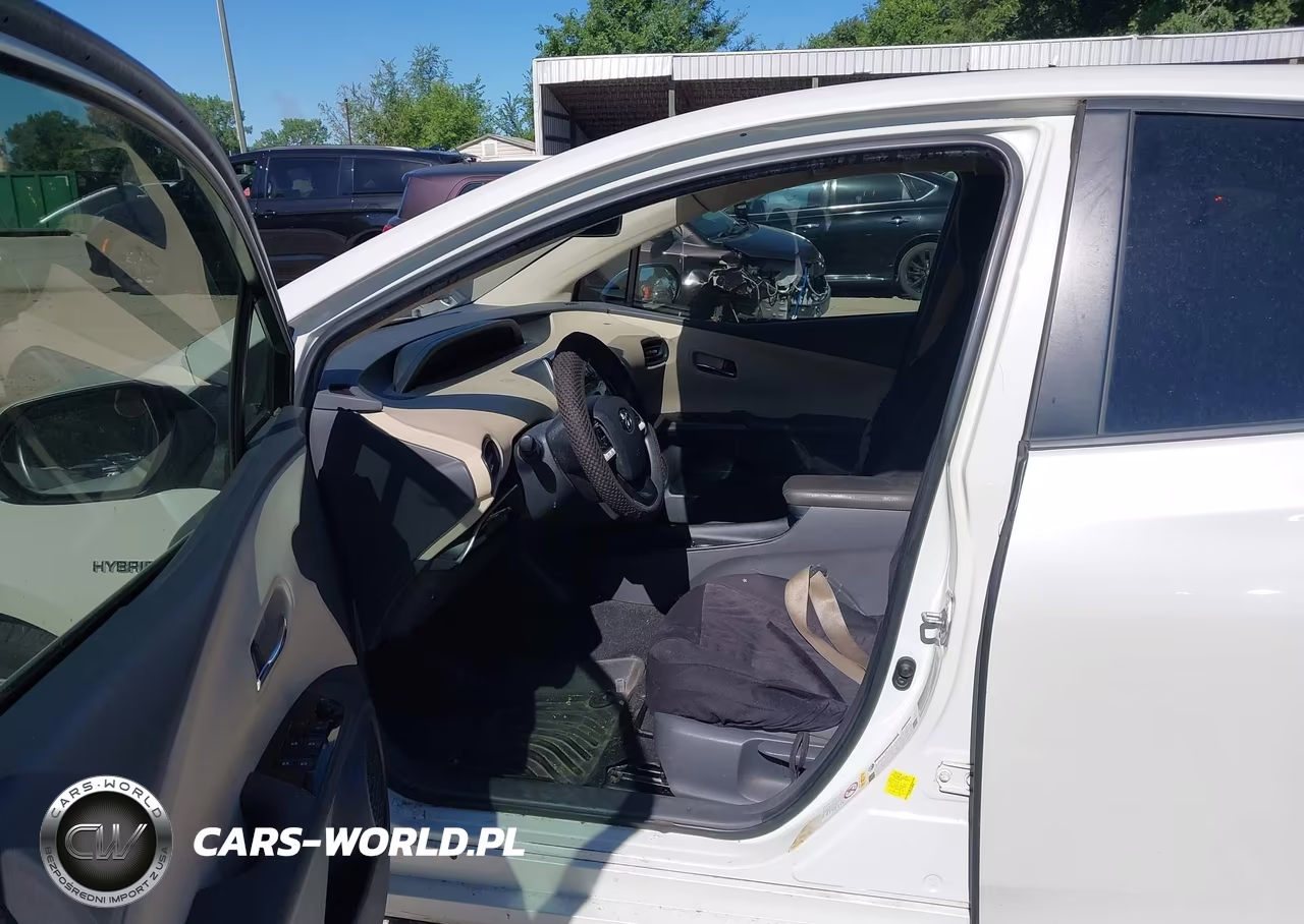 2016 Toyota Prius Two VIN:JTDKBRFU3G3500504 - 5