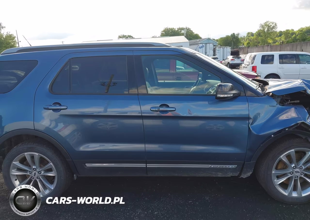 2018 Ford Explorer Xlt VIN:1FM5K8D87JGA40904 - 13