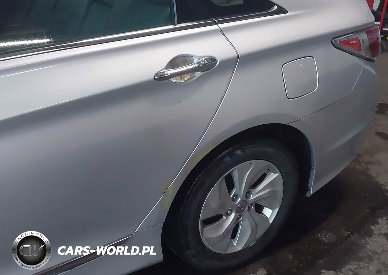 2015 Hyundai Sonata Hybrid VIN:KMHEC4A4XFA128637 - 14