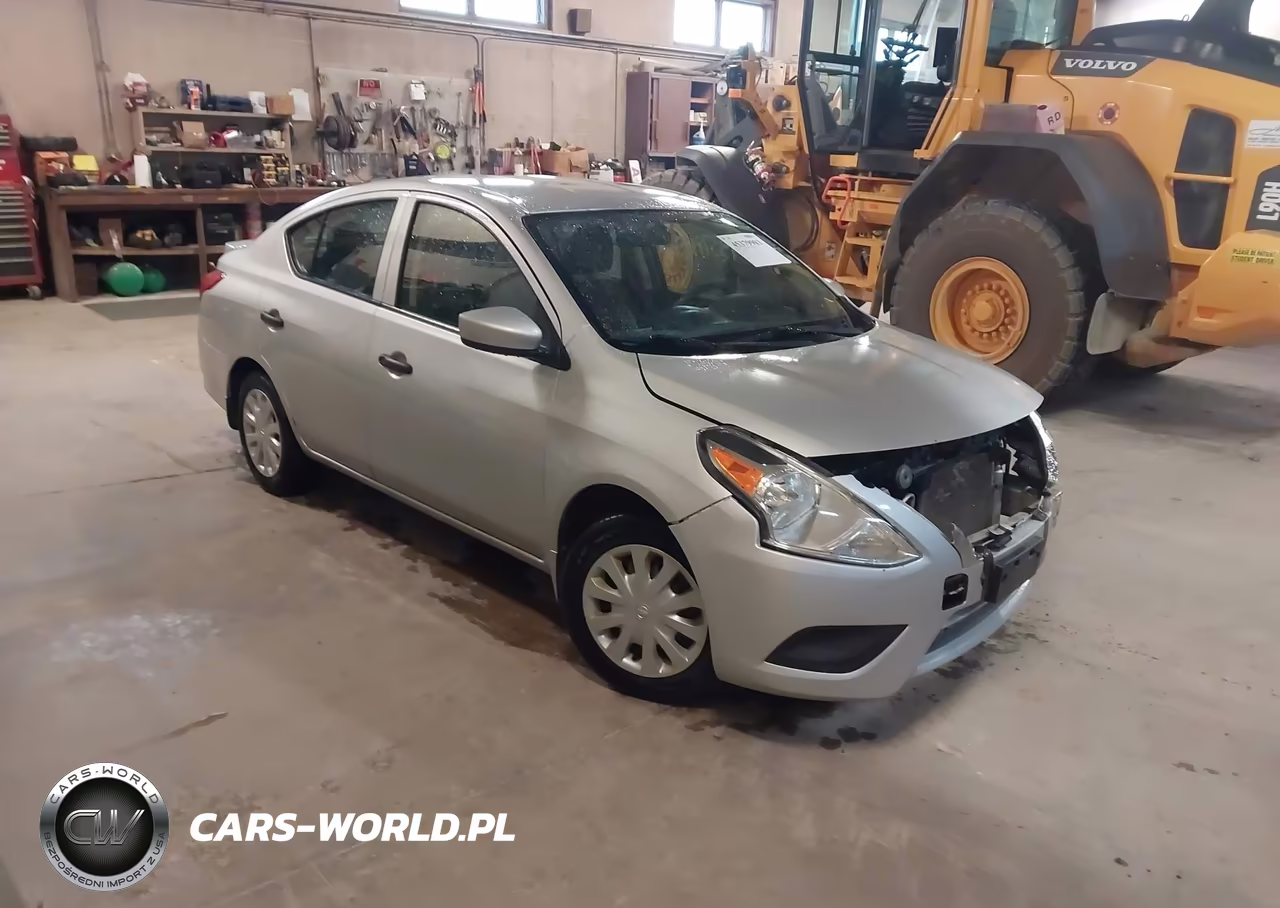 2018 Nissan Versa 1.6 S+