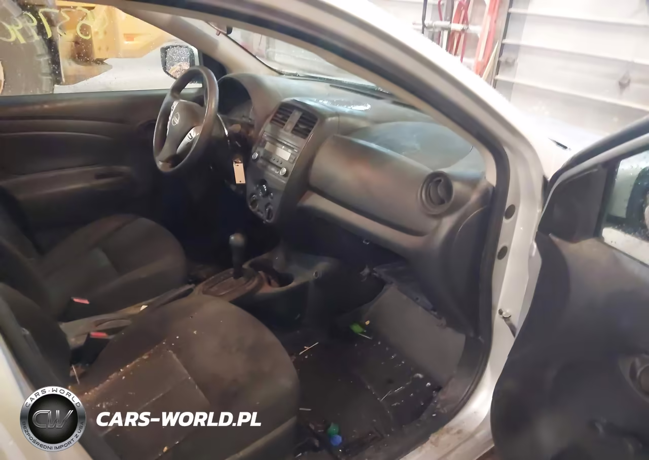 2018 Nissan Versa 1.6 S+ VIN:3N1CN7AP5JL829107 - 5