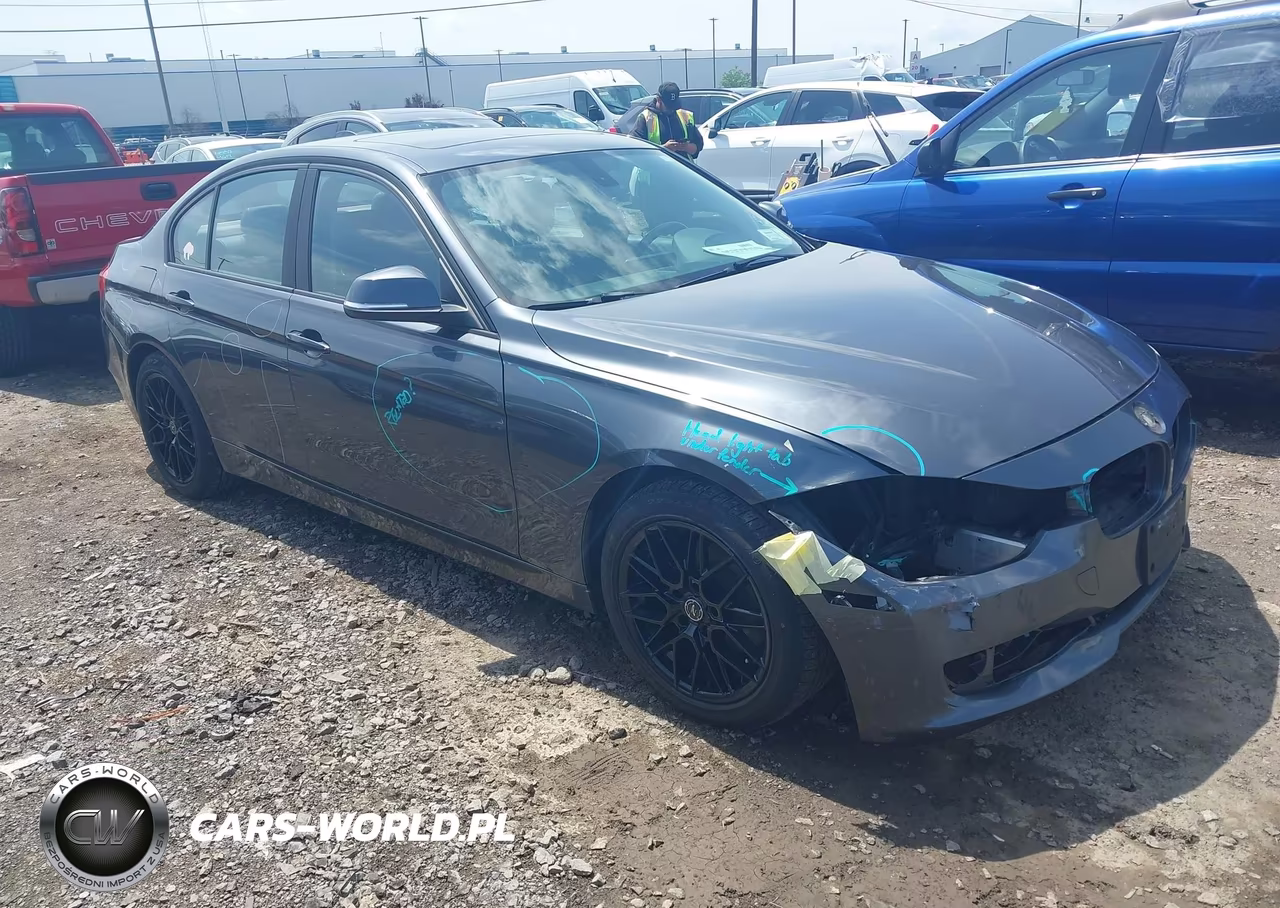 2014 BMW 320I xDrive – zdjęcie 1 z 12