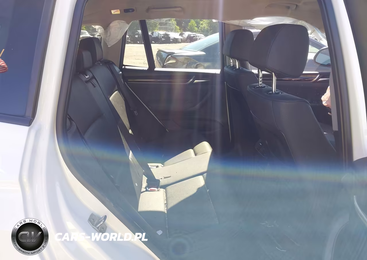 2017 BMW X3 xDrive28I VIN:5UXWX9C54H0D96867 - 8