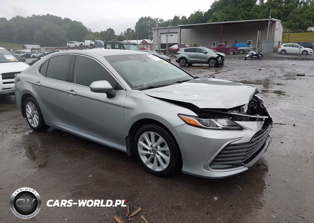 2022 Toyota Camry Le Awd – zdjęcie 1 z 19
