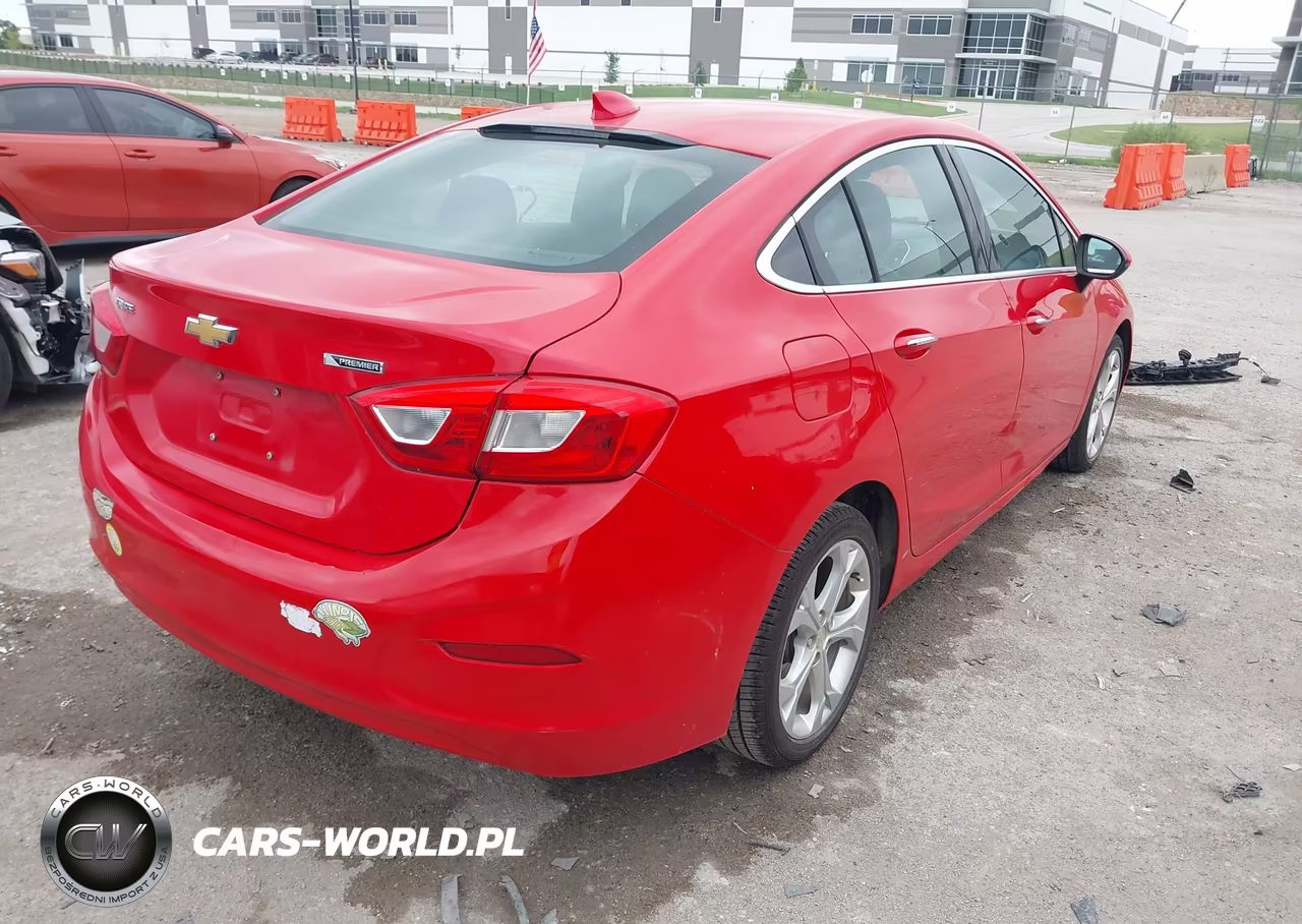 2017 Chevrolet Cruze Premier Auto VIN:1G1BF5SM3H7106295 - 4