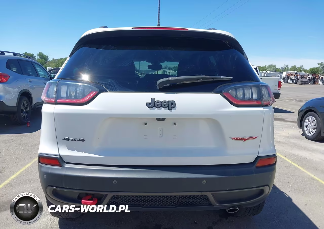 2019 Jeep Cherokee Trailhawk 4X4 VIN:1C4PJMBX4KD185520 - 16