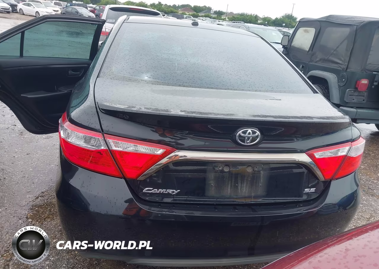 2016 Toyota Camry Se VIN:4T1BF1FK3GU218745 - 16