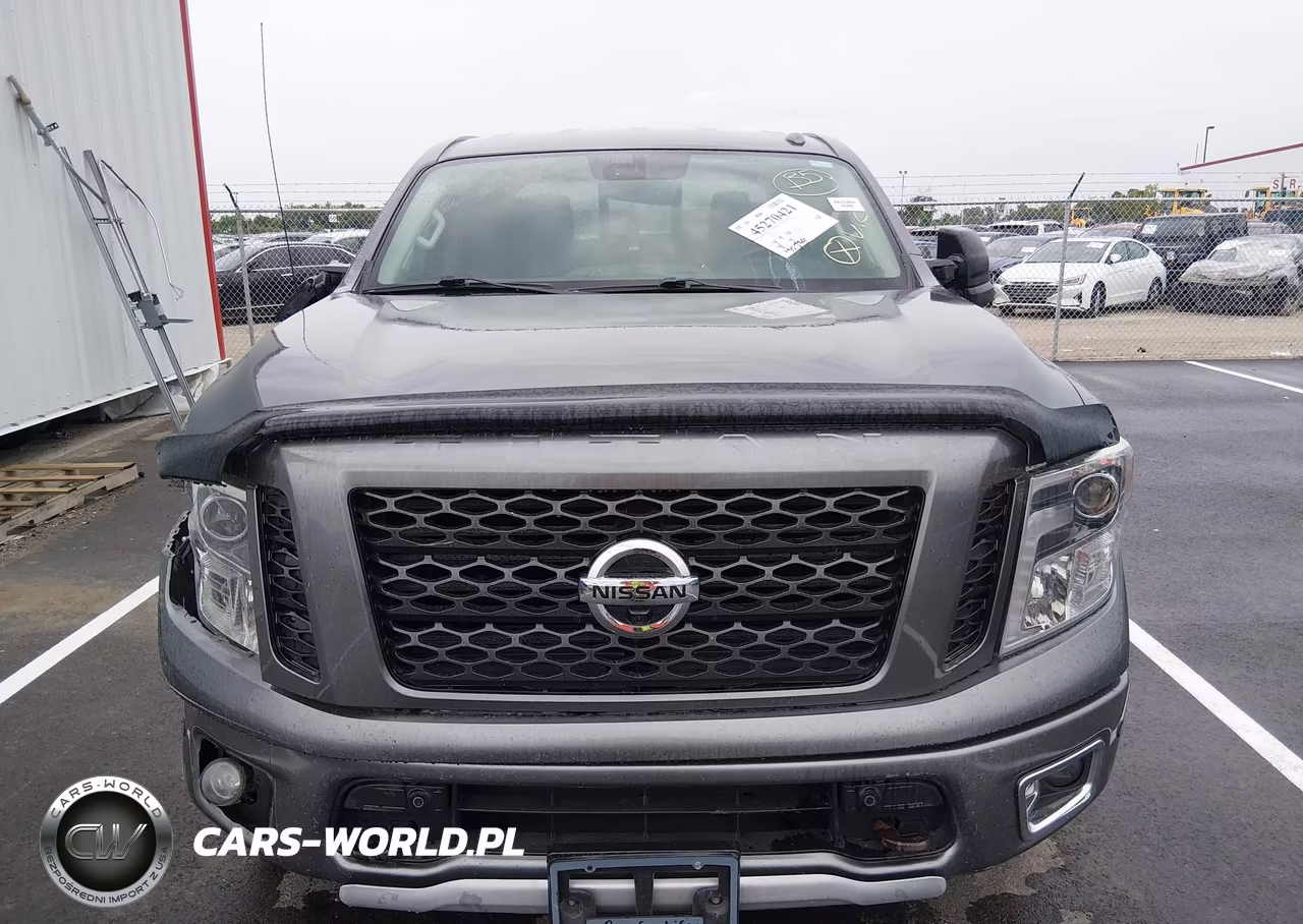 2018 Nissan Titan Pro-4X VIN:1N6AA1E56JN530969 - 13