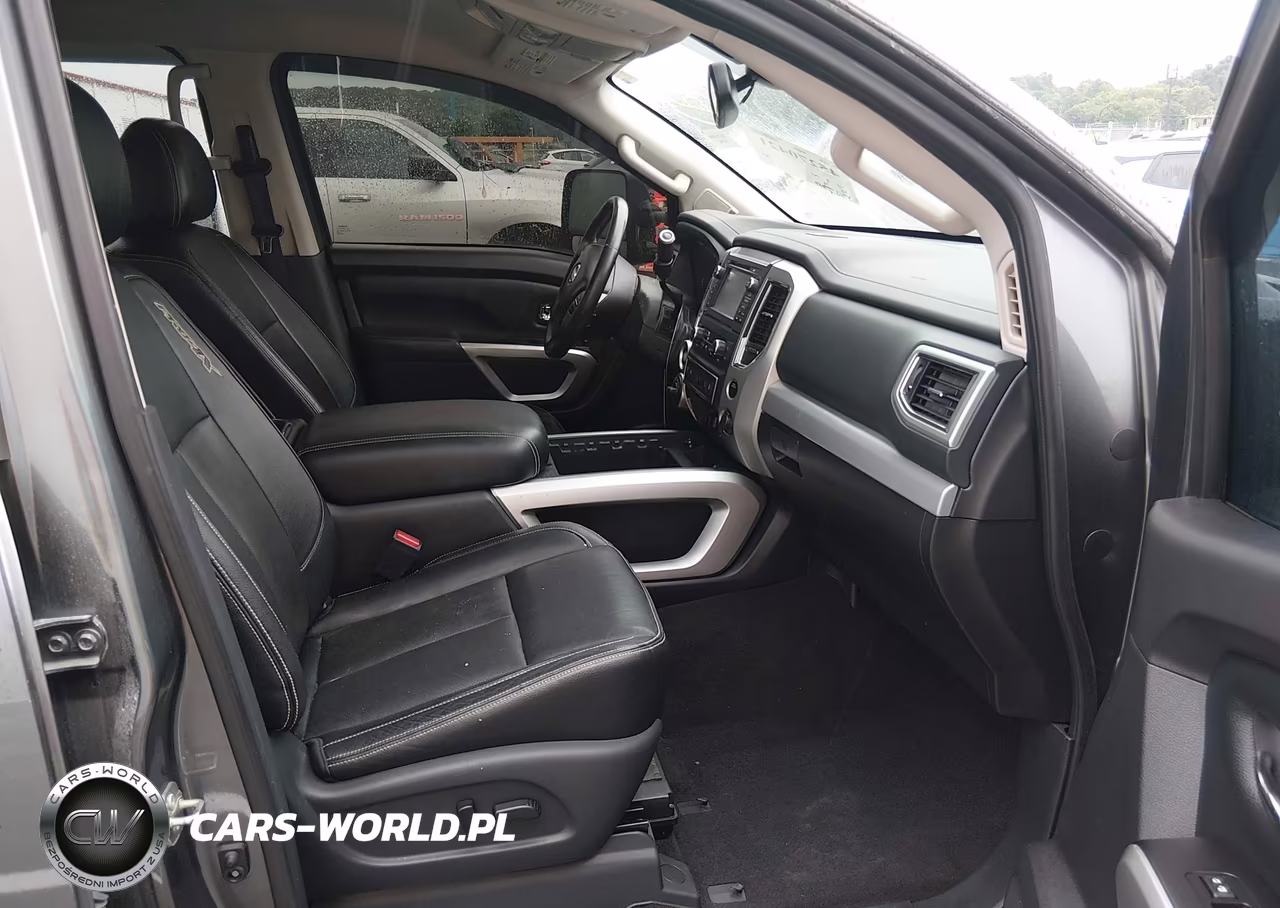 2018 Nissan Titan Pro-4X VIN:1N6AA1E56JN530969 - 5