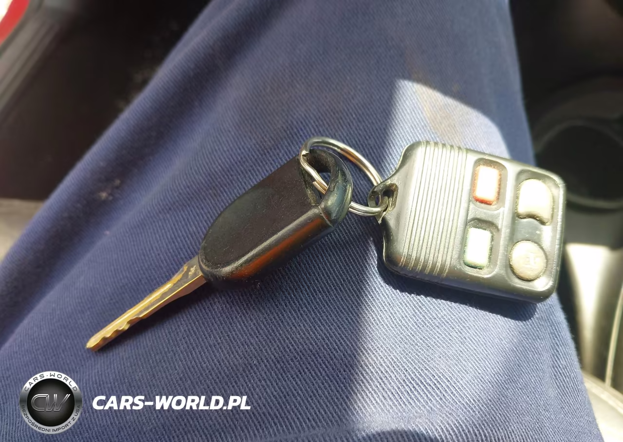 2006 Ford Focus Zx5 VIN:1FAHP37N46W245378 - 11