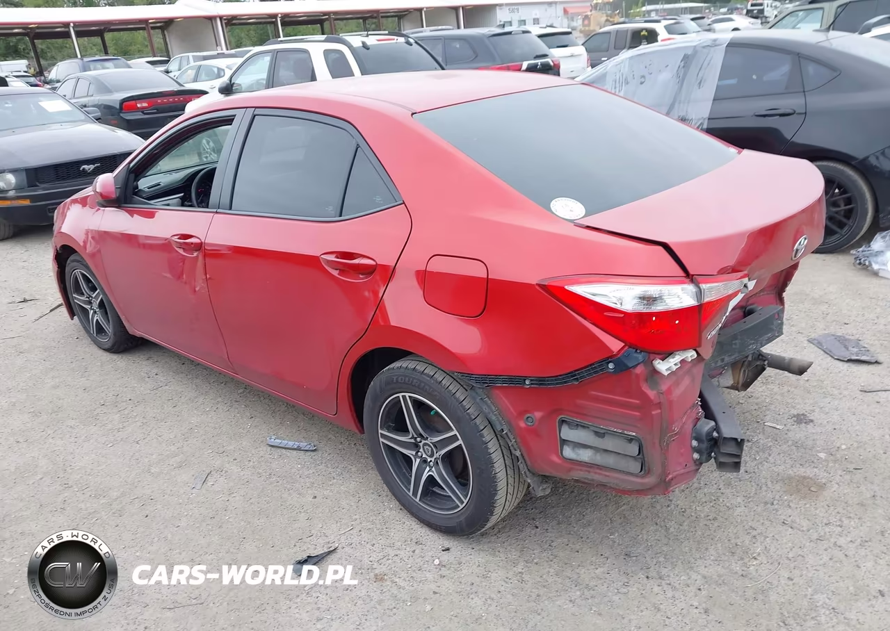 2015 Toyota Corolla Le VIN:5YFBURHE2FP257323 - 3