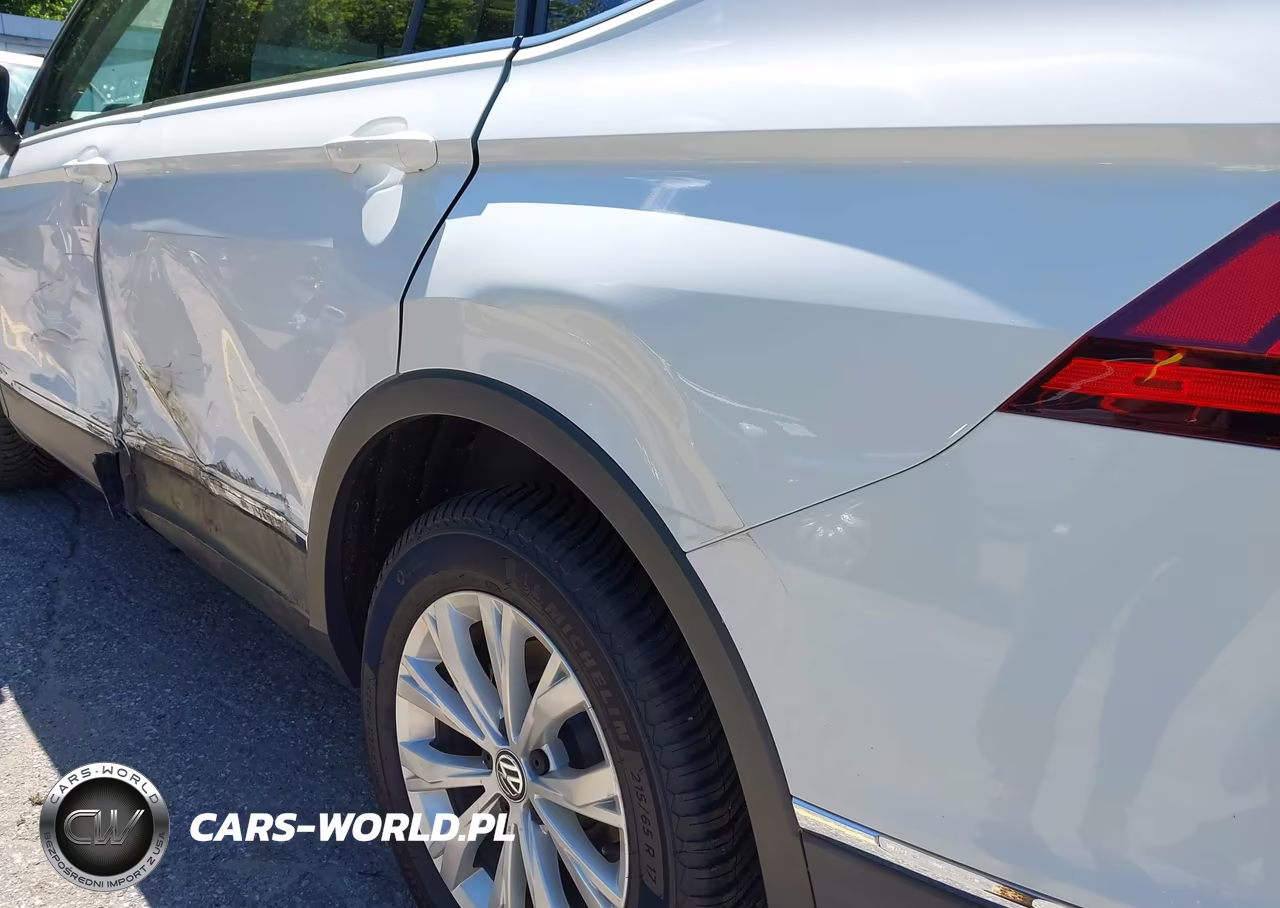 2018 Volkswagen Tiguan 2.0T Se-2.0T Sel VIN:3VV2B7AXXJM173502 - 17