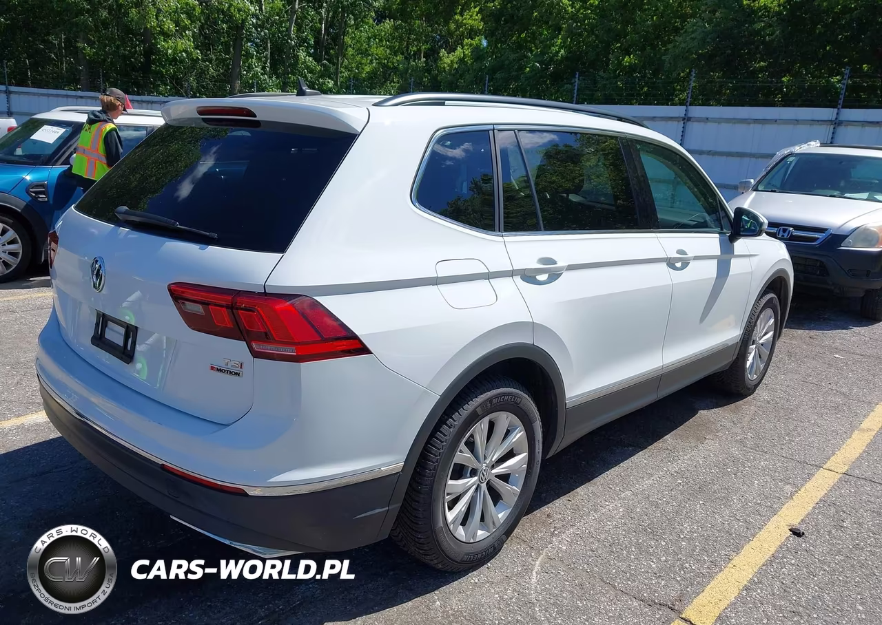 2018 Volkswagen Tiguan 2.0T Se-2.0T Sel VIN:3VV2B7AXXJM173502 - 4