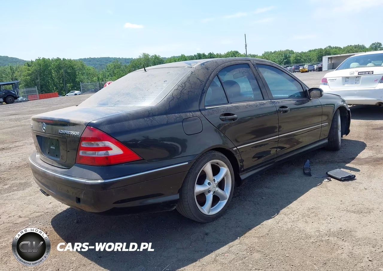2005 Mercedes-Benz C 230 Kompressor Sport VIN:WDBRF40J15A654298 - 4