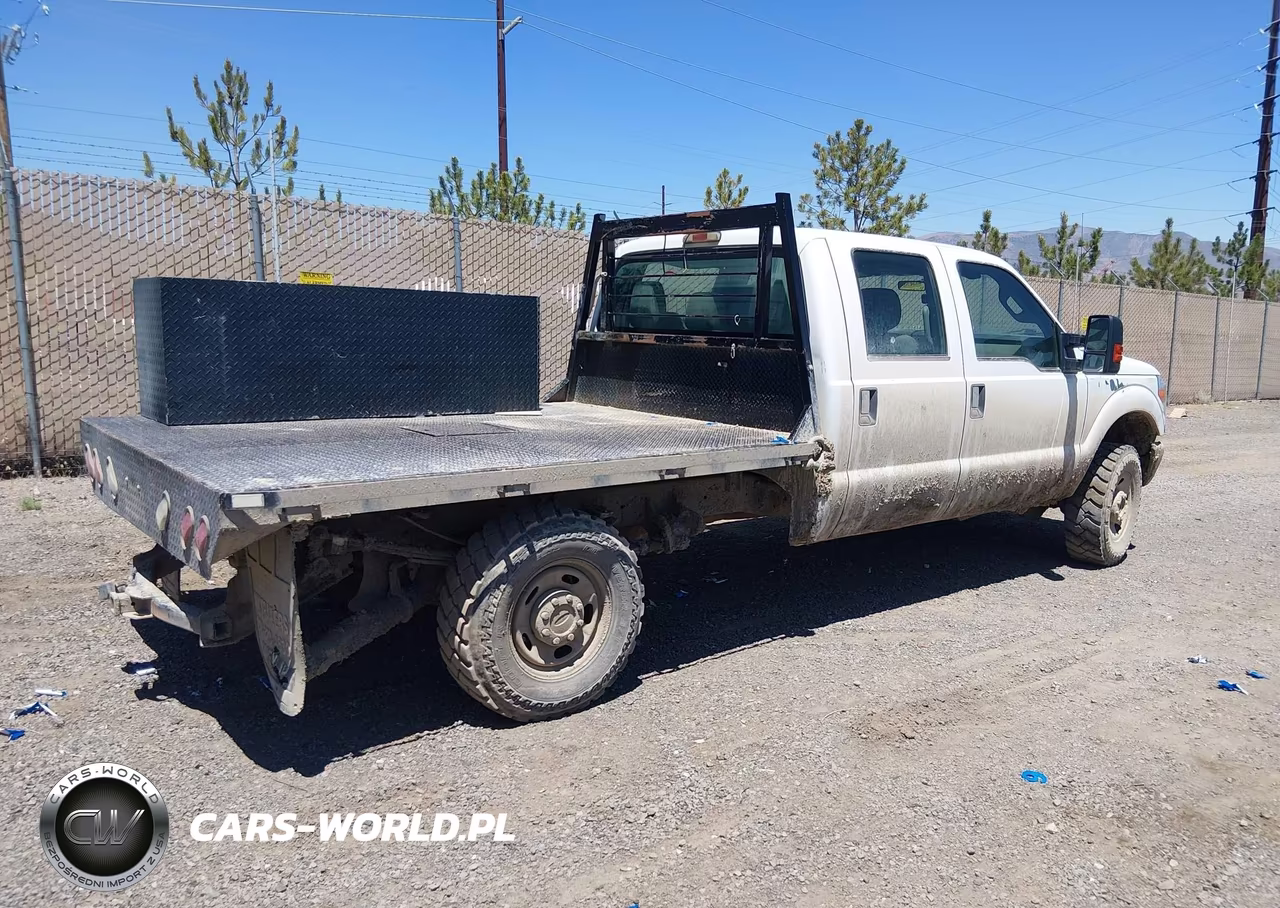 2011 Ford F-250 Xl VIN:1FT7W2B60BEC69325 - 4