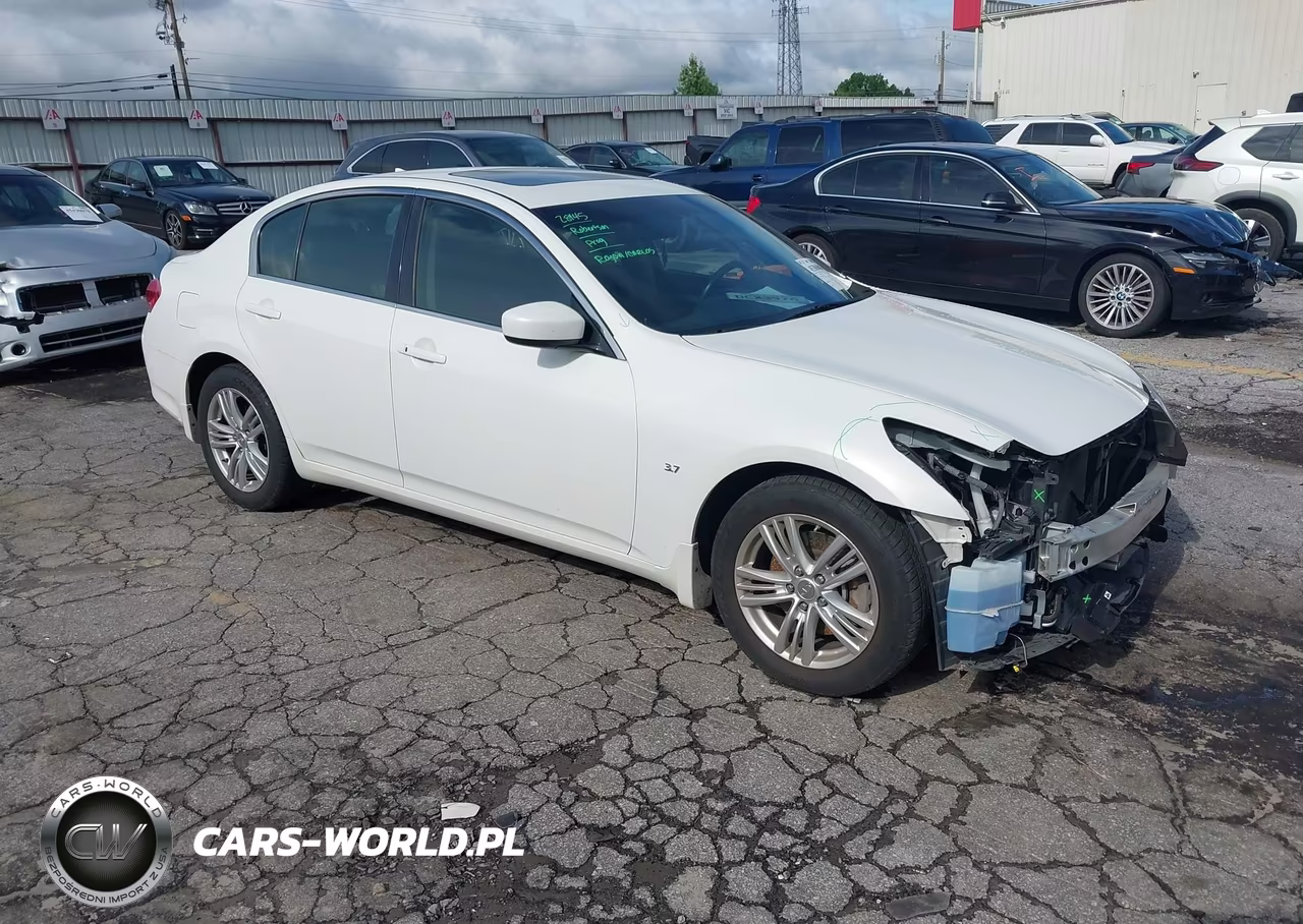 2015 Infiniti Q40