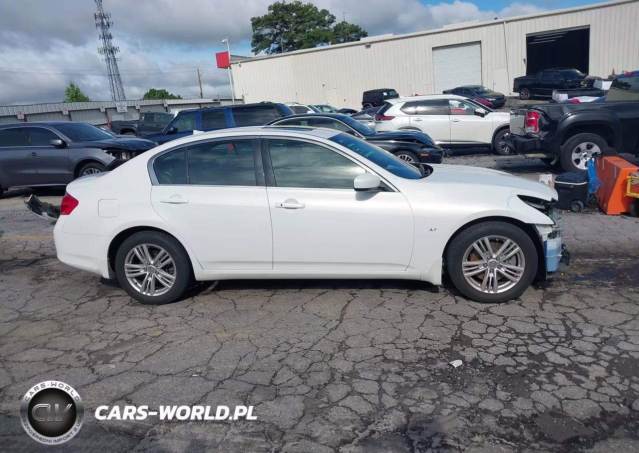2015 Infiniti Q40 VIN:JN1CV6AR5FM521539 - 13