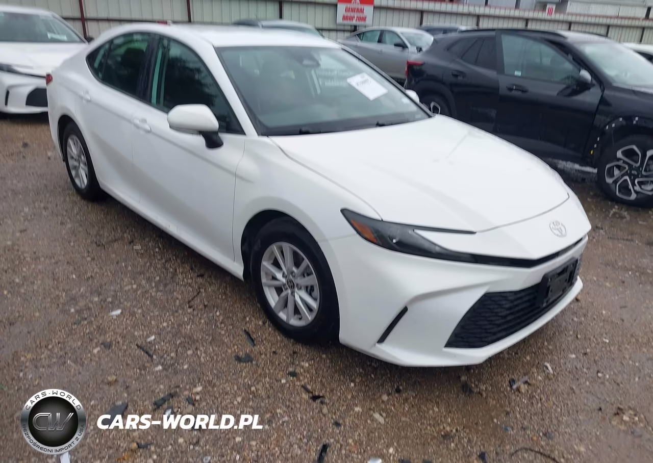 2026 Toyota Camry Le – zdjęcie 1 z 16