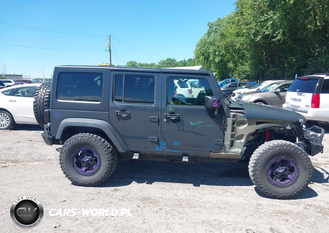 2016 Jeep Wrangler Unlimited Sport VIN:1C4BJWDG9GL314724 - 14