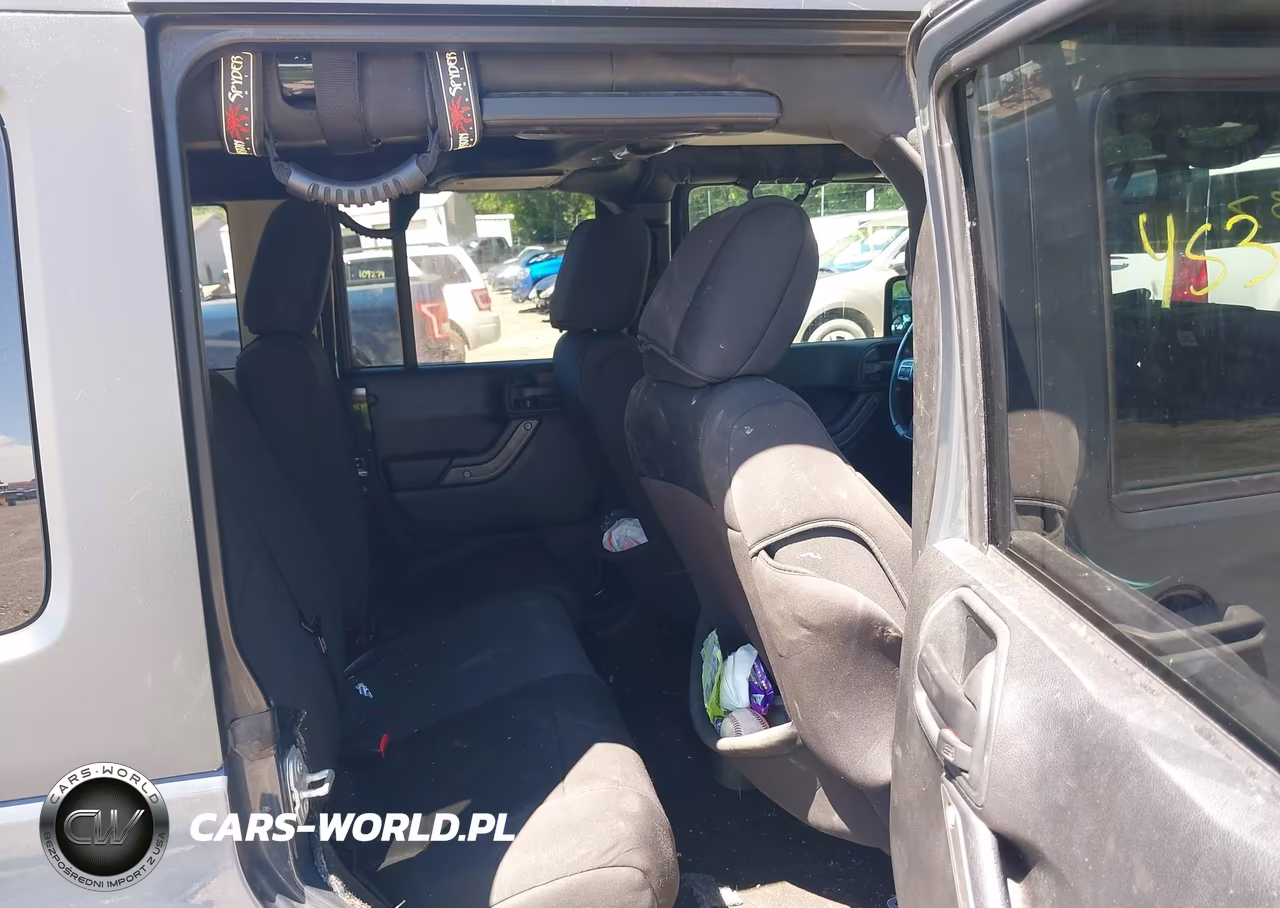 2016 Jeep Wrangler Unlimited Sport VIN:1C4BJWDG9GL314724 - 8
