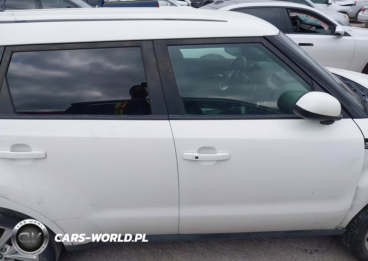 2019 Kia Soul + VIN:KNDJP3A54K7639777 - 13