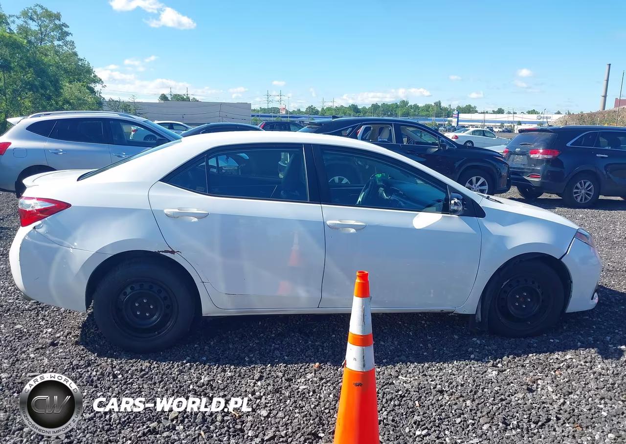 2016 Toyota Corolla S VIN:5YFBURHE3GP461288 - 13