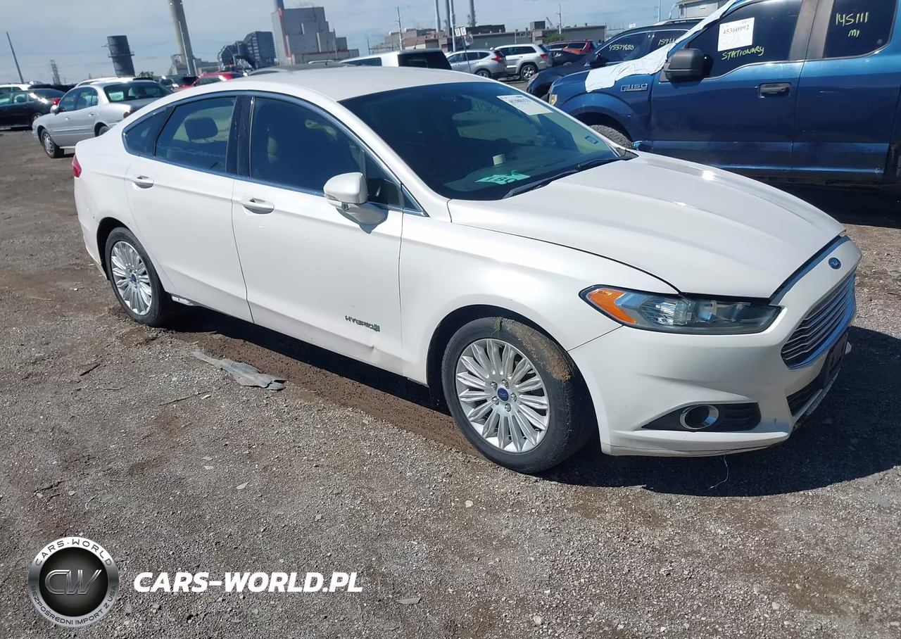 2016 Ford Fusion Hybrid Se – zdjęcie 1 z 11