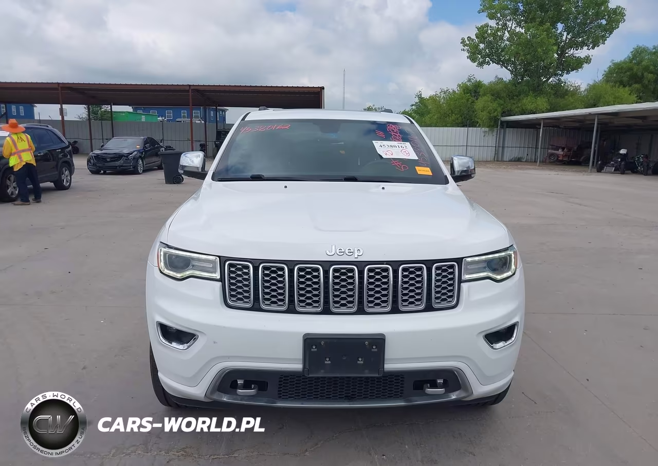 2018 Jeep Grand Cherokee Overland 4X2 VIN:1C4RJECG3JC301291 - 12