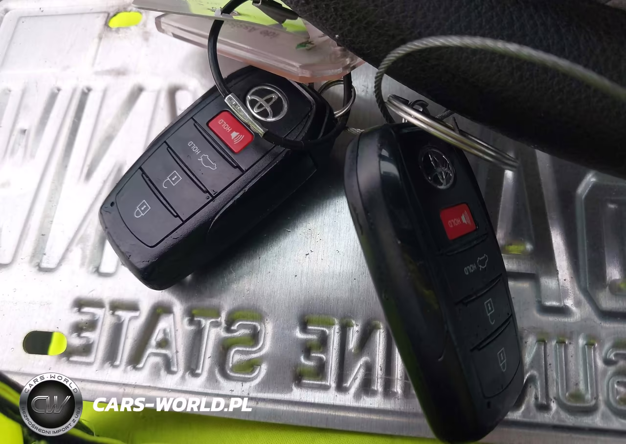 2025 Toyota Camry Le VIN:4T1DAACKXSU561394 - 11