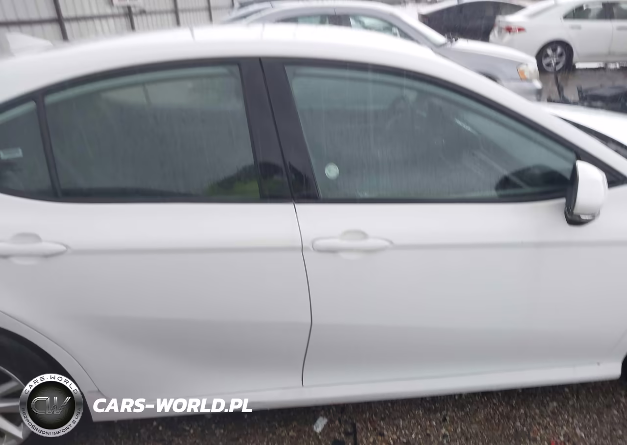 2025 Toyota Camry Le VIN:4T1DAACKXSU561394 - 13
