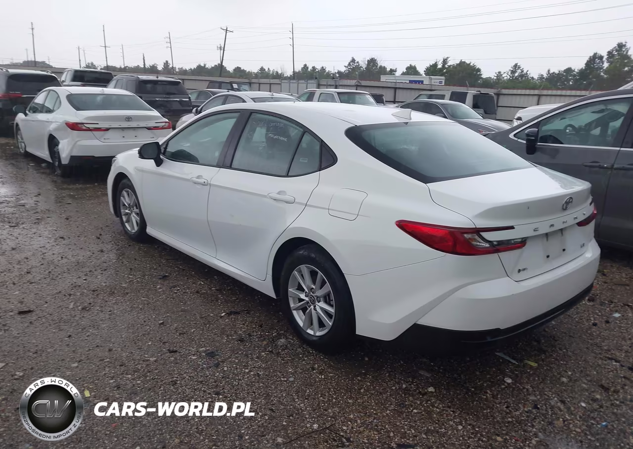 2025 Toyota Camry Le VIN:4T1DAACKXSU561394 - 3