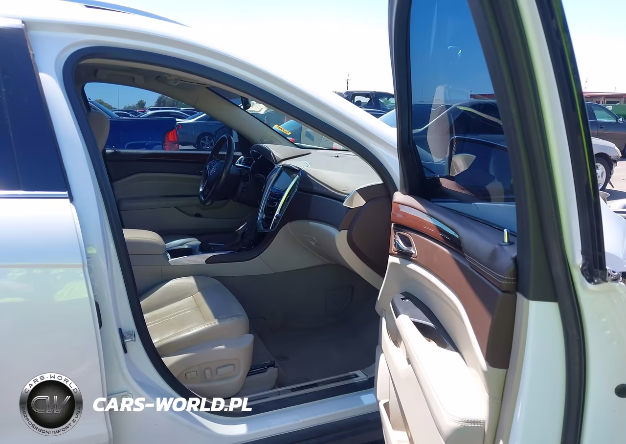 2015 Cadillac Srx Luxury Collection VIN:3GYFNBE33FS579166 - 5