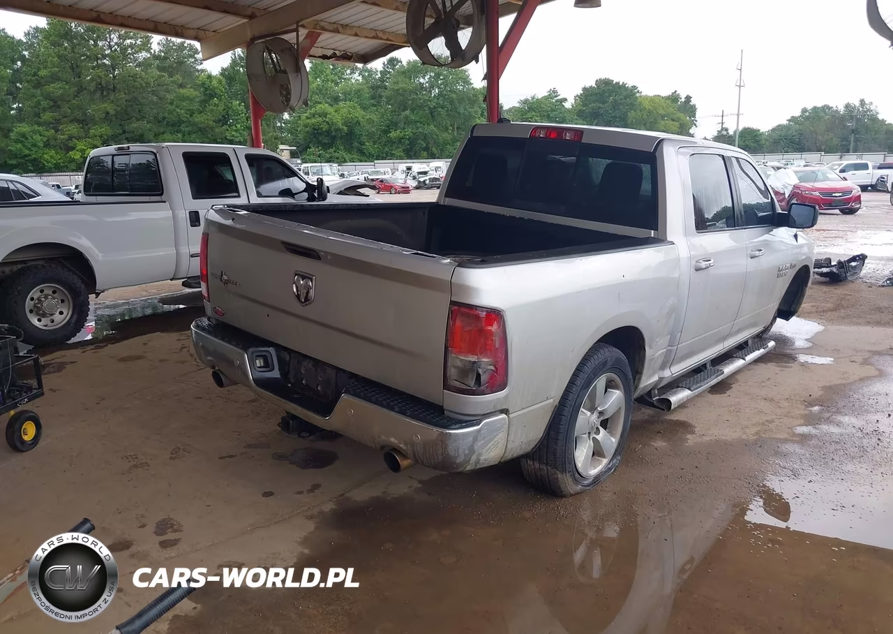 2016 Ram 1500 Lone Star VIN:1C6RR6LT8GS269889 - 4