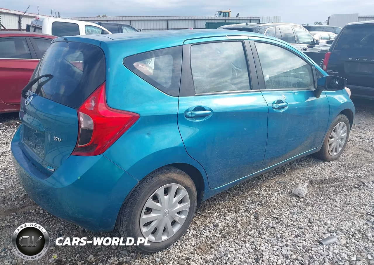 2015 Nissan Versa Note S (Sr)-S Plus-Sl-Sr-Sv VIN:3N1CE2CPXFL353203 - 4