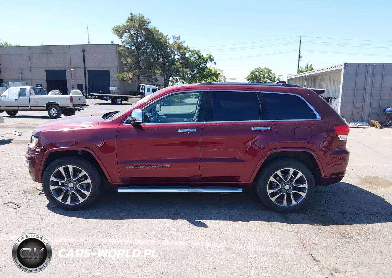 2017 Jeep Grand Cherokee Overland 4X4 VIN:1C4RJFCG9HC676697 - 15