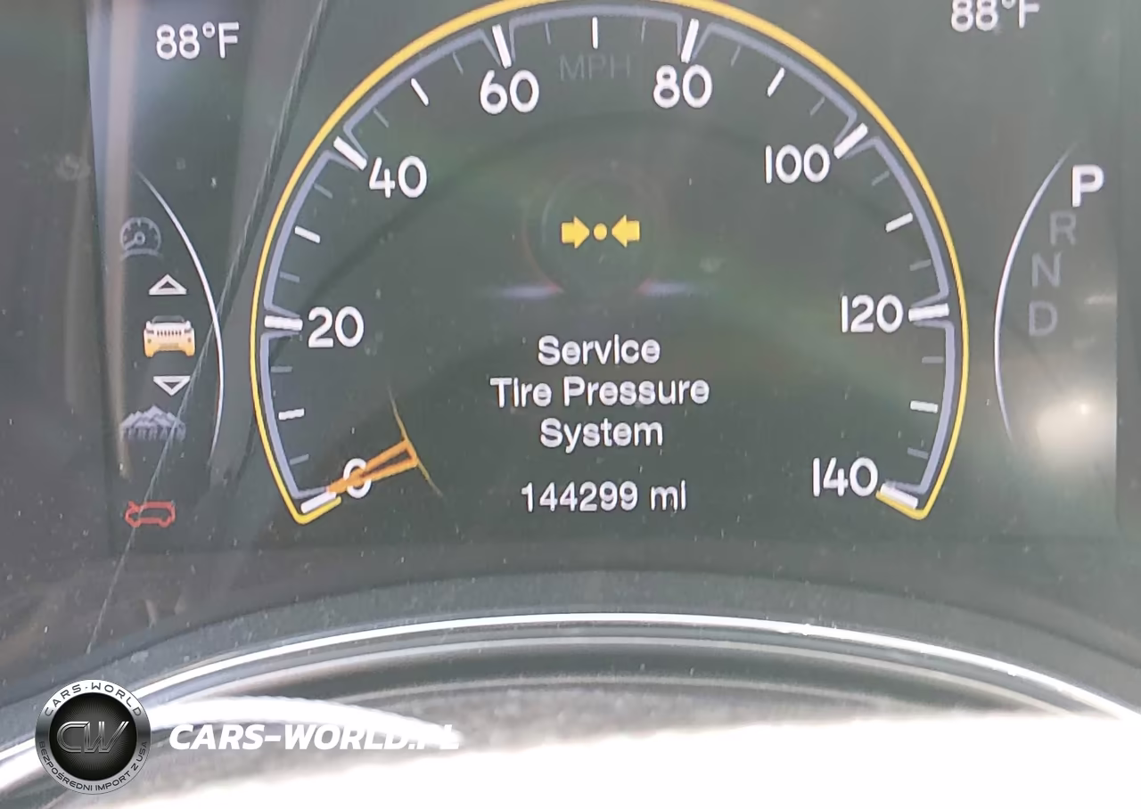 2017 Jeep Grand Cherokee Overland 4X4 VIN:1C4RJFCG9HC676697 - 16