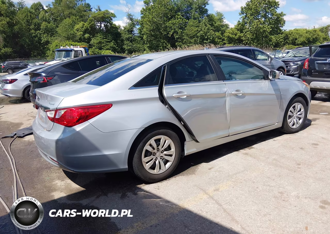 2012 Hyundai Sonata Gls VIN:5NPEB4AC3CH484351 - 4