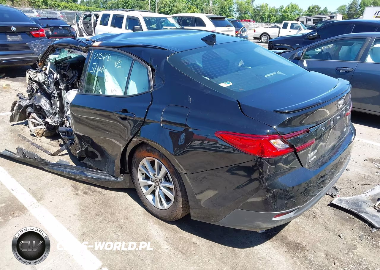 2025 Toyota Camry Le VIN:4T1DAACK9SU108951 - 3