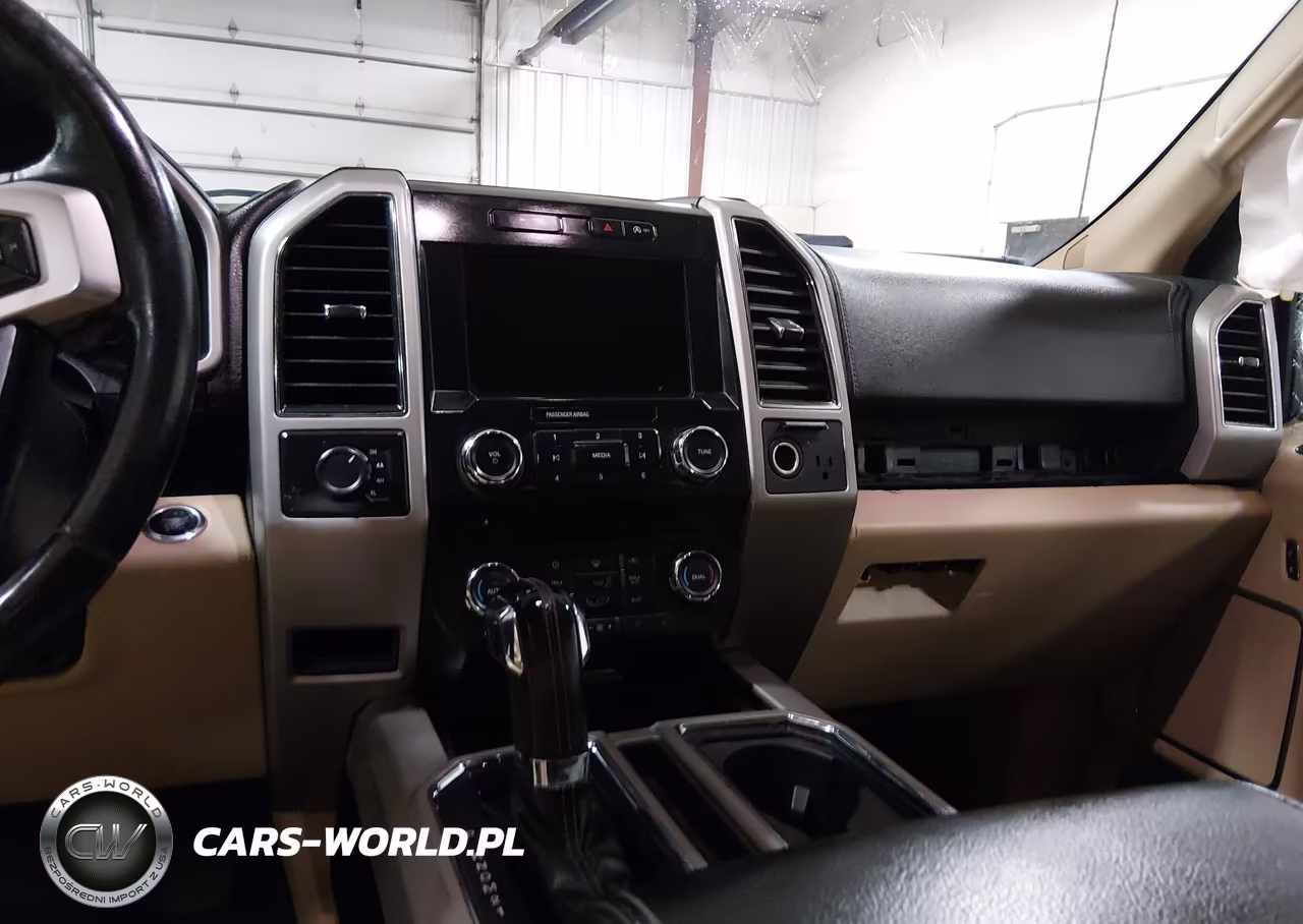 2017 Ford F-150 Lariat VIN:1FTEW1EP2HKC82626 - 18