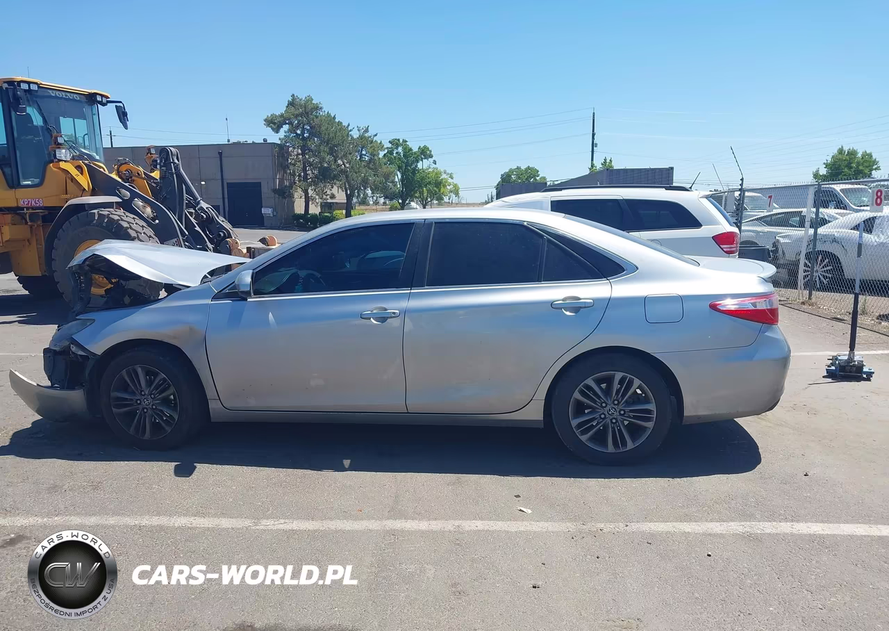 2016 Toyota Camry Se VIN:4T1BF1FK3GU156666 - 14