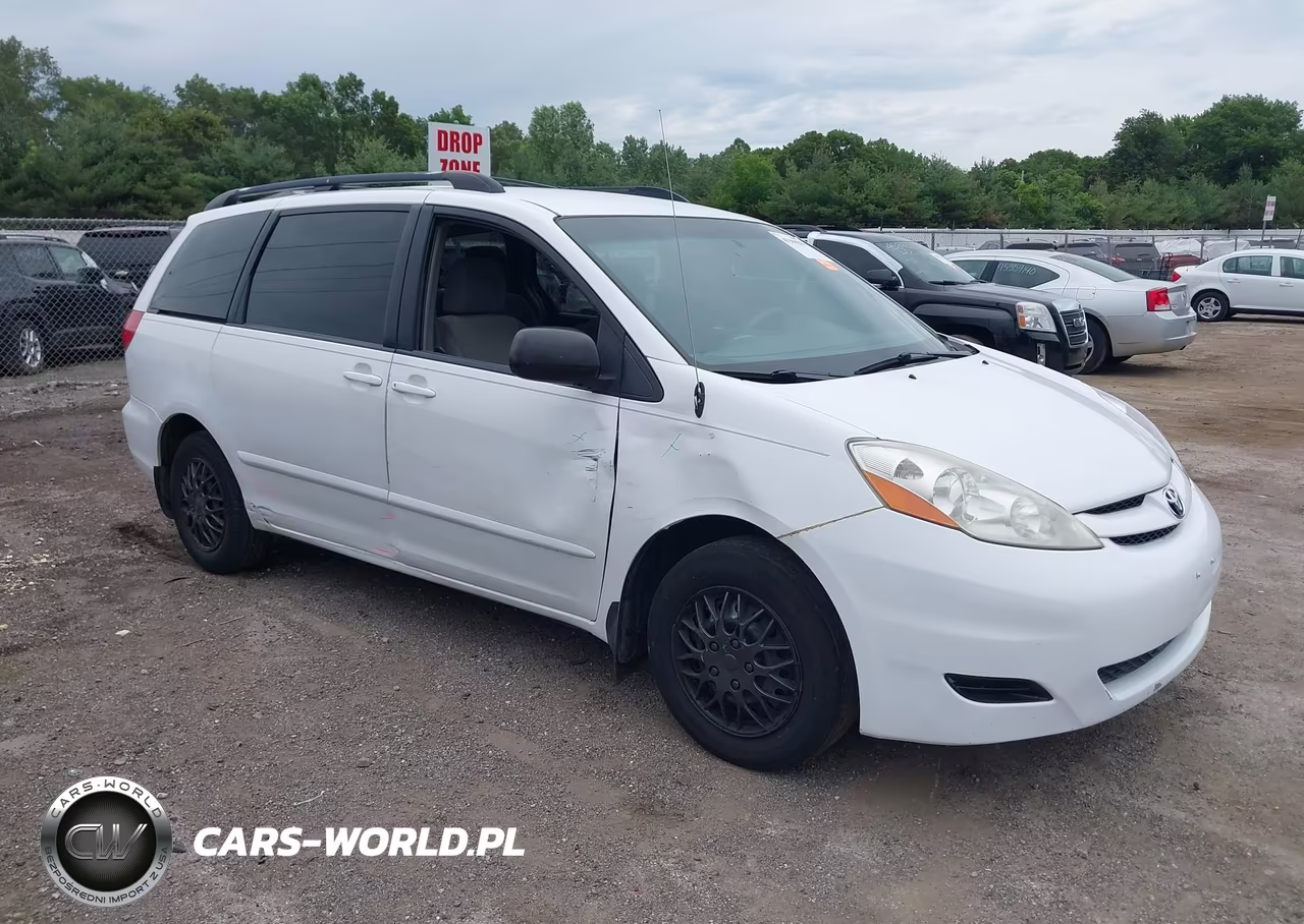 2010 Toyota Sienna Le