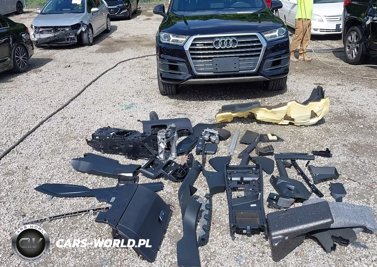 2017 Audi Q7 3.0T Premium VIN:WA1LABF71HD029550 - 12