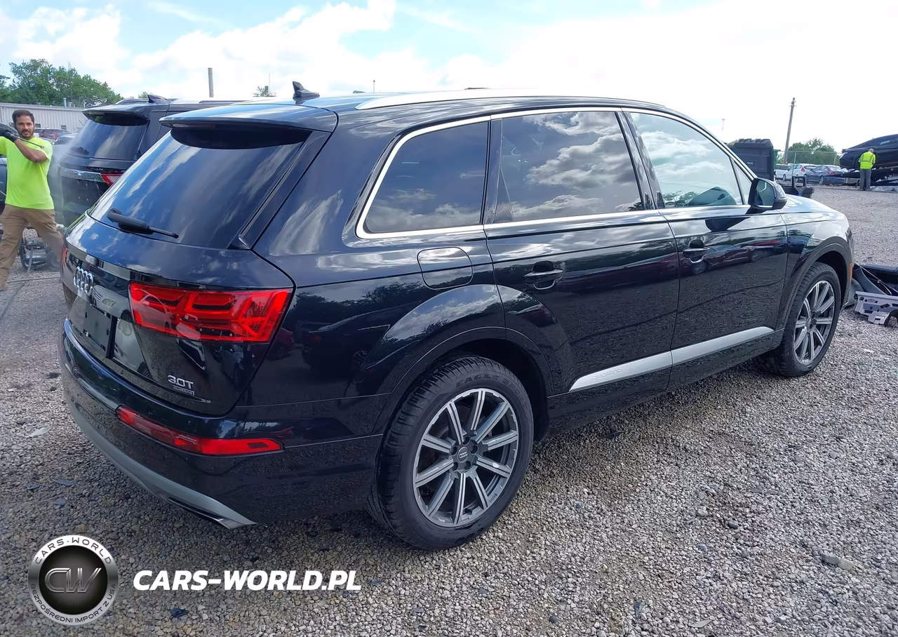 2017 Audi Q7 3.0T Premium VIN:WA1LABF71HD029550 - 4