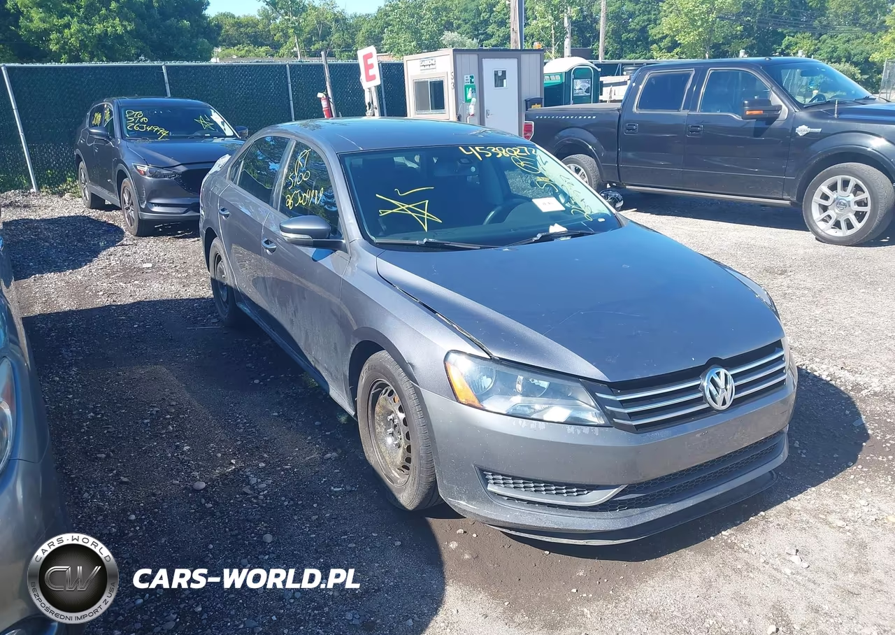 2015 Volkswagen Passat 1.8T S – zdjęcie 1 z 15