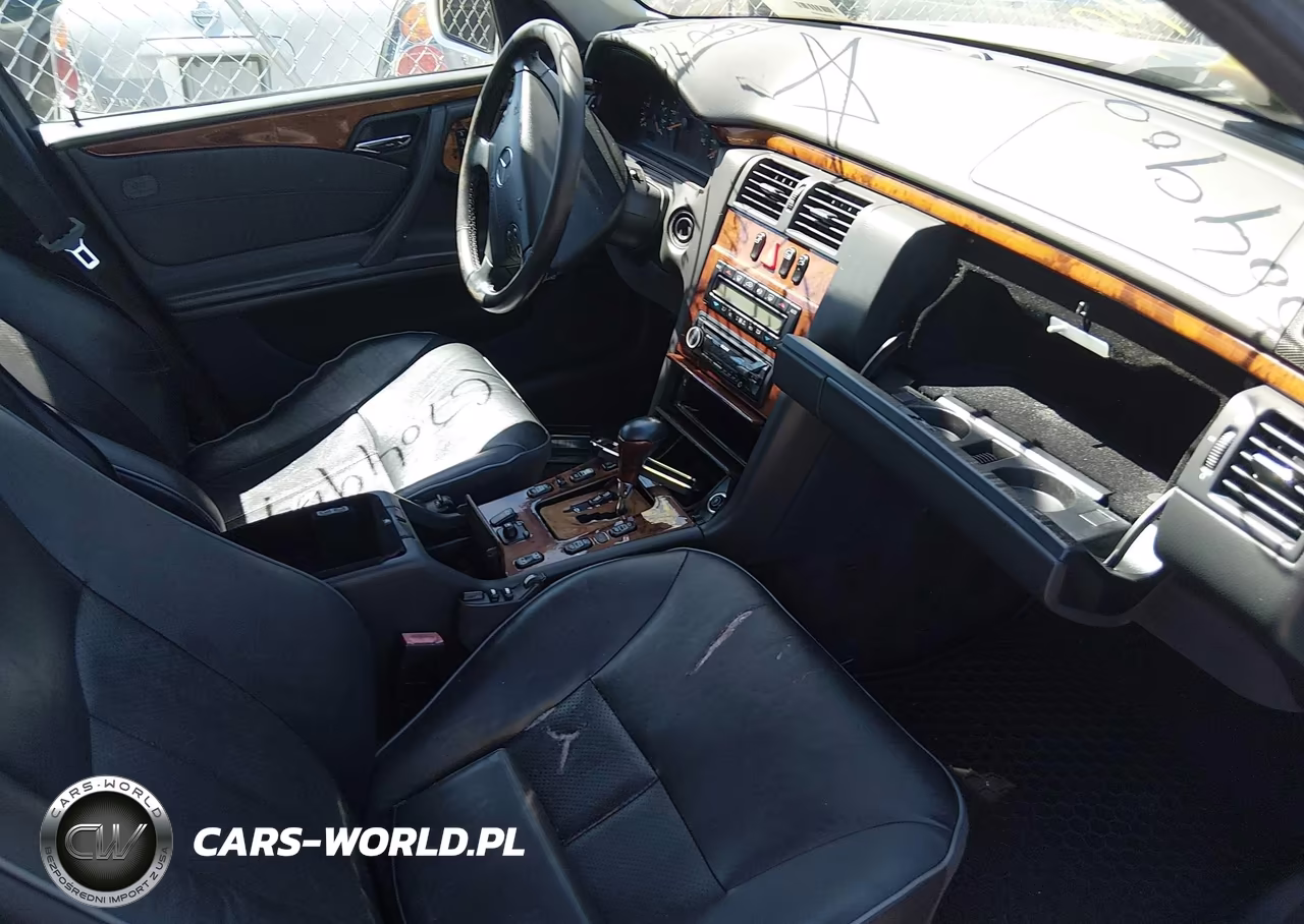 2001 Mercedes-Benz E 320 VIN:WDBJF65J71B378697 - 5