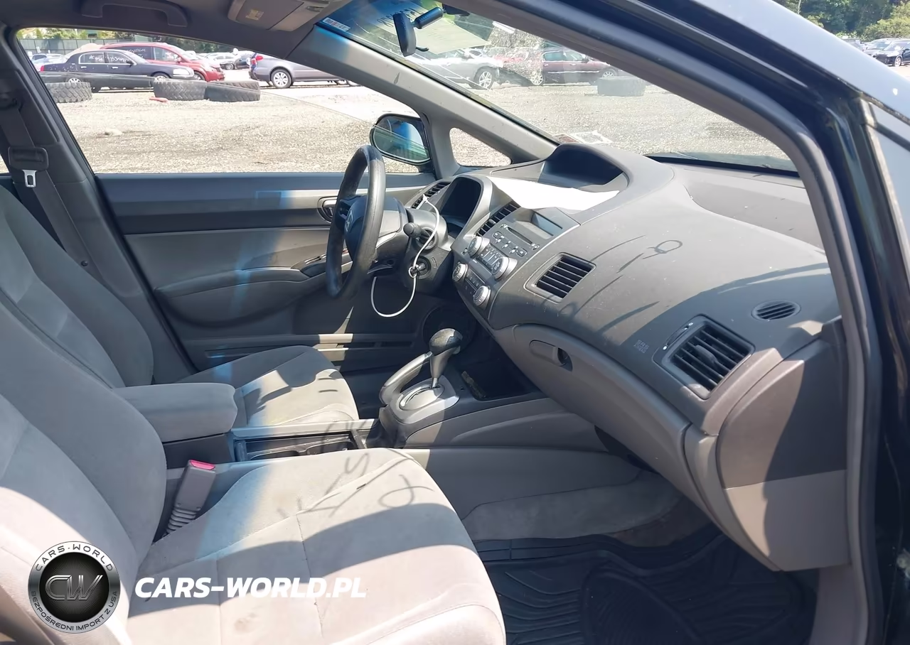 2008 Honda Civic Lx VIN:2HGFA16538H306215 - 5