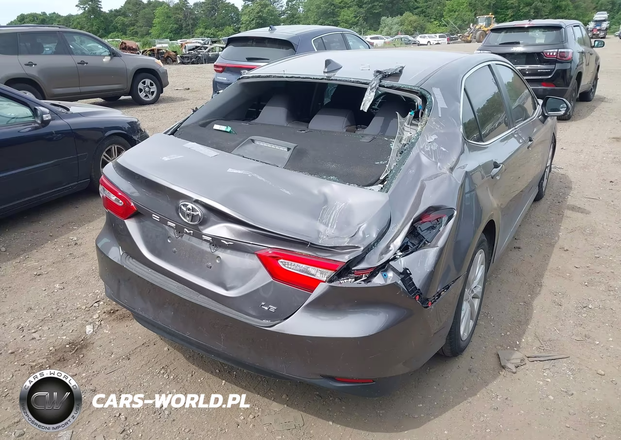 2019 Toyota Camry Le VIN:4T1B11HK9KU756032 - 6