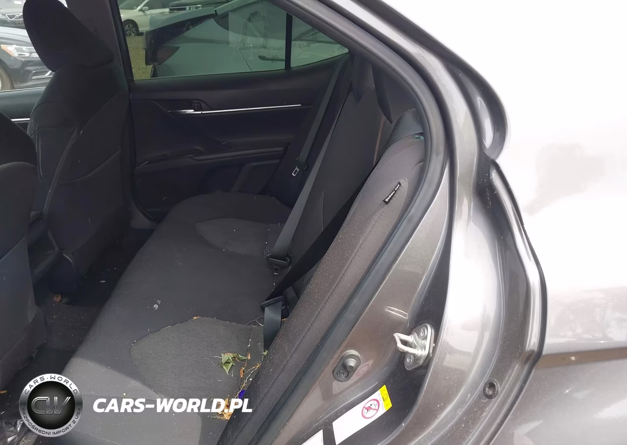 2019 Toyota Camry Le VIN:4T1B11HK9KU756032 - 8