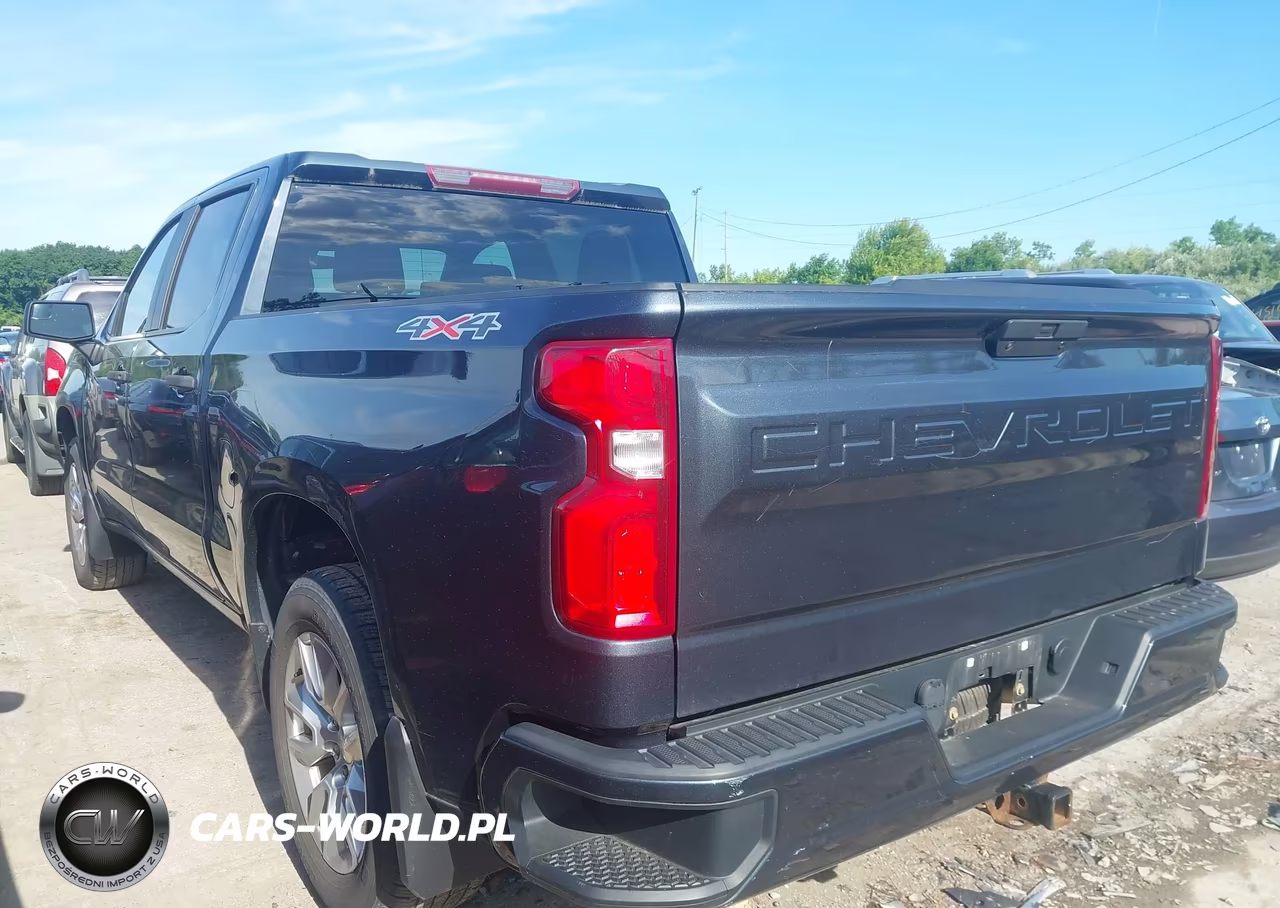2020 Chevrolet Silverado 1500 4Wd Short Bed Custom VIN:1GCPYBEK1LZ302202 - 3