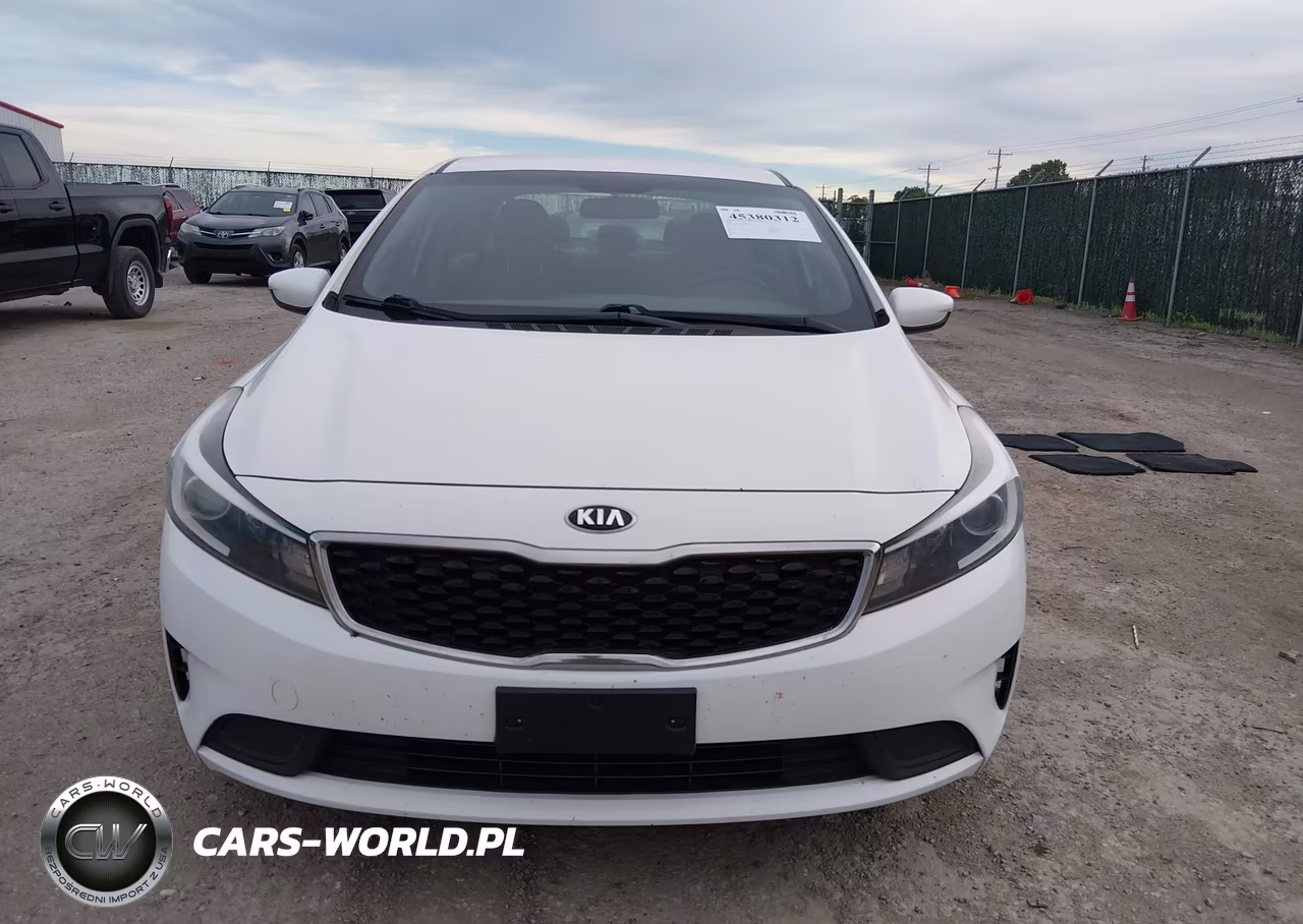 2018 Kia Forte Lx VIN:3KPFK4A71JE240724 - 12